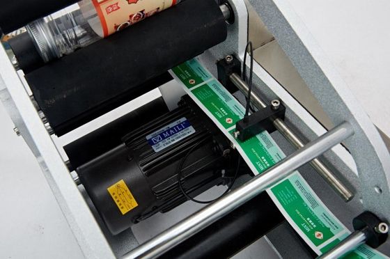 工業用半自動ボトルラベル付け機械 丸いボトル缶
