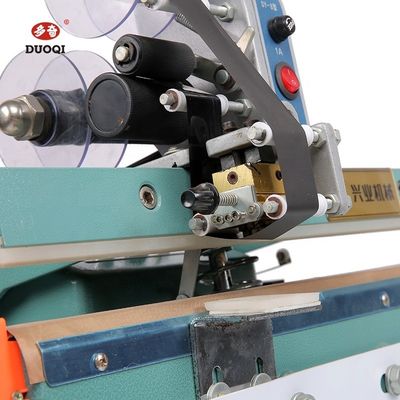 DUOQI PFS-450*1 製造工場における医療着物の足ペダル密封機
