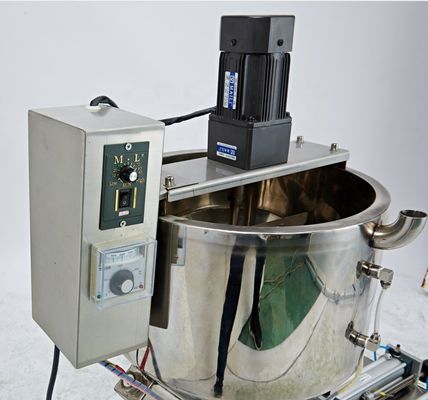 混ぜたフネルの加熱式補填システムを持つ半自動ジャムとクリーム補填機
